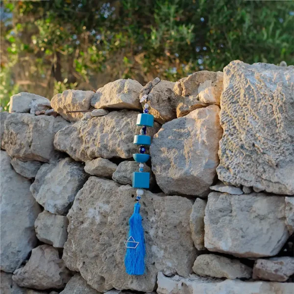 Collier mural - chapelet décoratif de savons à la lavande bio et perles ethniques inspiré par les Komboloi Grecs, modèle Kyanos