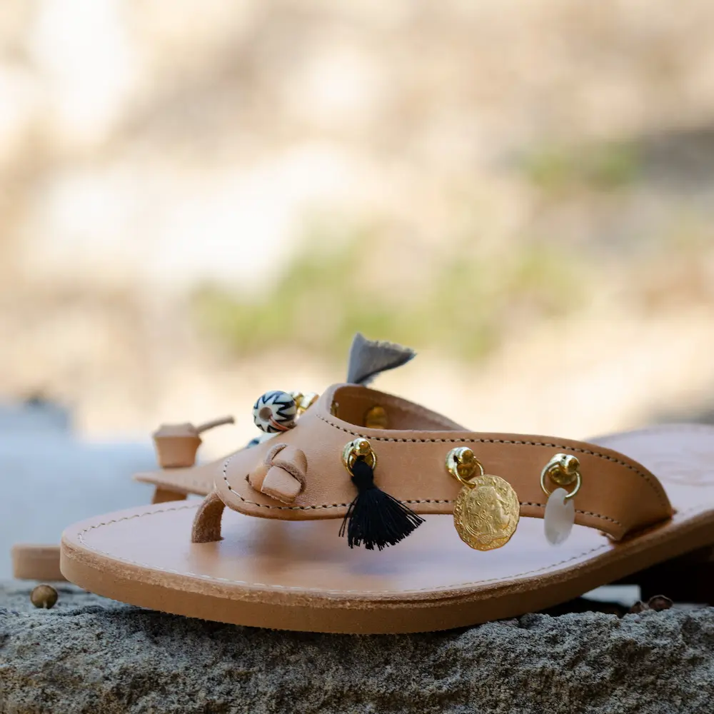 Sandales 100% Cuir Kléodora - Perles et Pompons - Savoir Faire Grec et Français - Photyne
