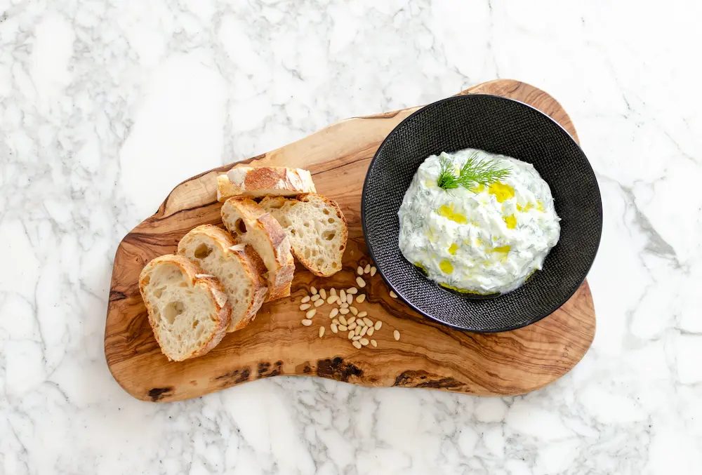 Le tzatziki est l'ami de tous les repas réussi - photyne