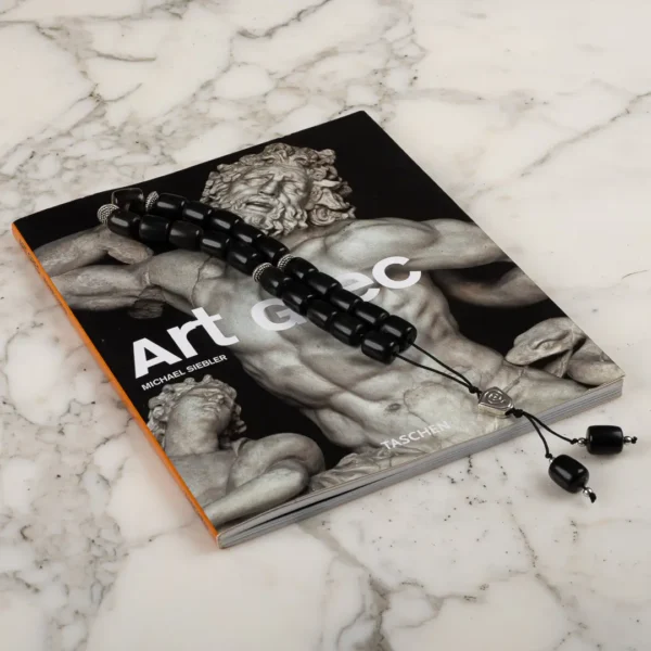 Komboloi de poche, perles tonneau en corne, accessoire riche en tradition fait en France par Photyne.