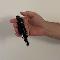 Gif montrant comment se servir d'un komboloi grec - un tuto Photyne