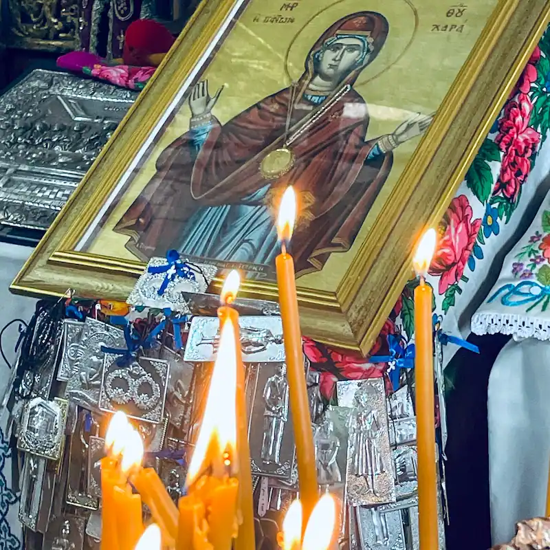 Ex voto sous une icône grecque - photyne