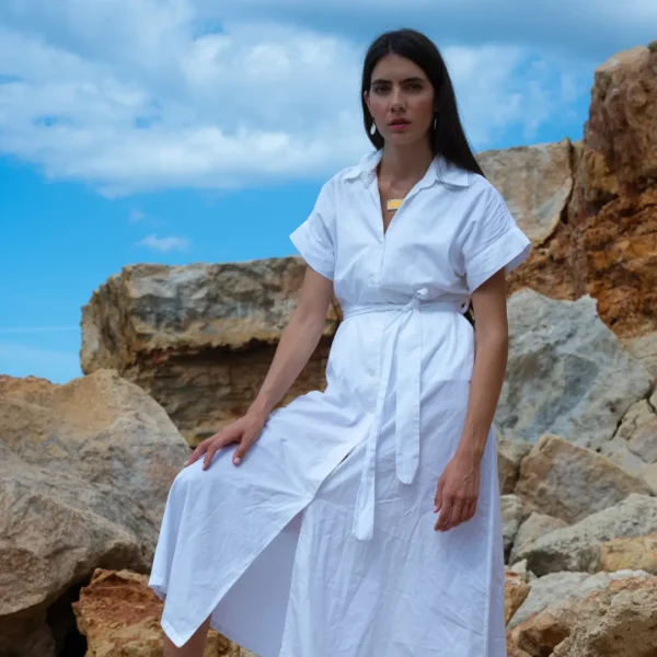 Boucles d'oreilles et collier en porcelaine et or, savoir faire artisanal - des bijoux Photyne