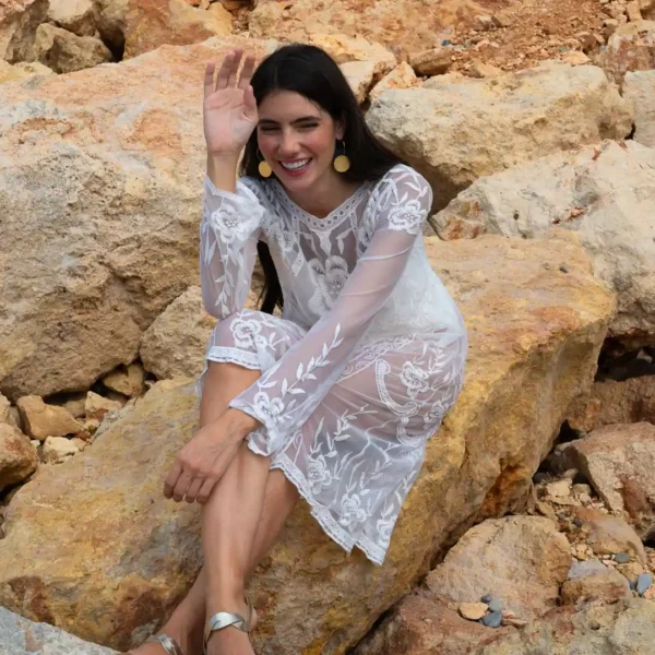 Créoles modèle Eklipsi - grès noir et laiton doré - un bijou Photyne