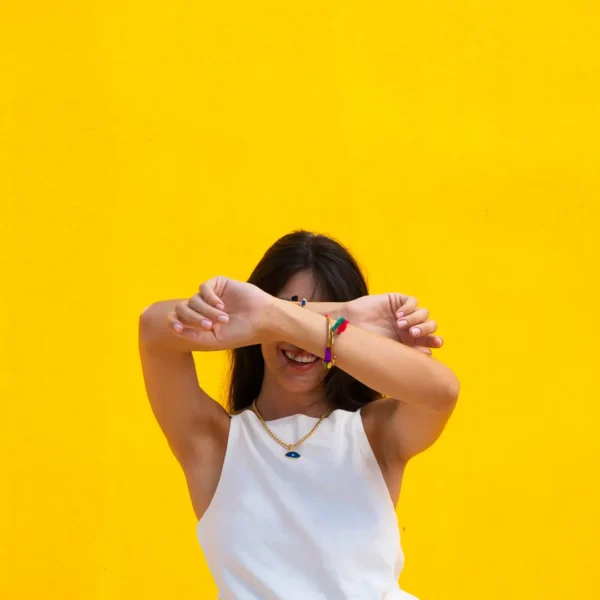 Bracelets Annas, jonc tressés à la main avec des fils aux couleurs éclatantes - le soleil de grèce à votre poignet - Photyne