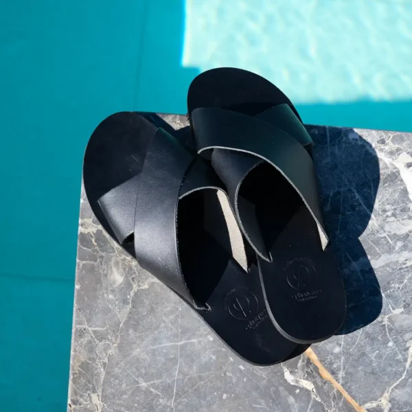 Sandales artisanales Vera Photyne à pans croisés, confortables et élégantes