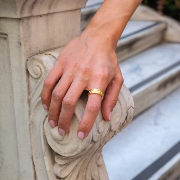 bague pour femme Méandros - doré à l'or fin - un bijou unique Photyne