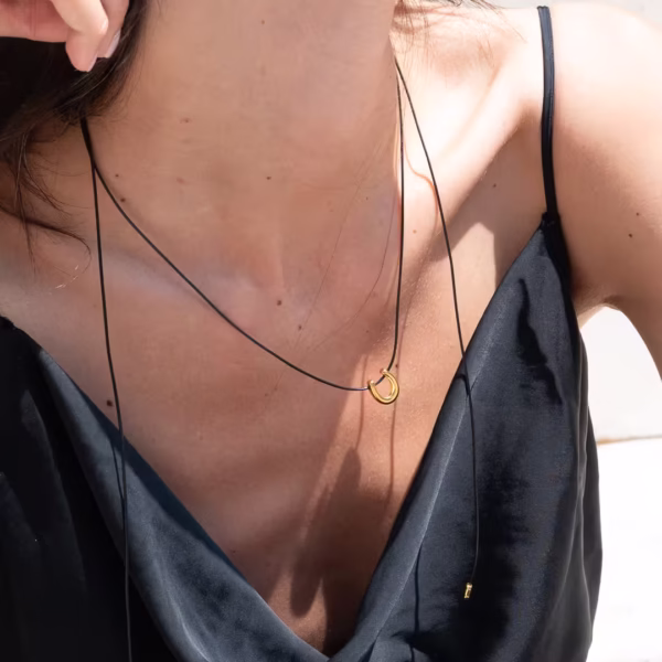 Ras du cou ajustable pour femme - collier modèle Pétalo - Photyne