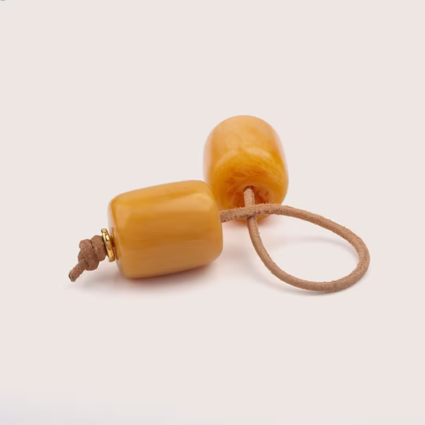 Begleri avec deux perles ambre et un lacet cuir brun - Photyne