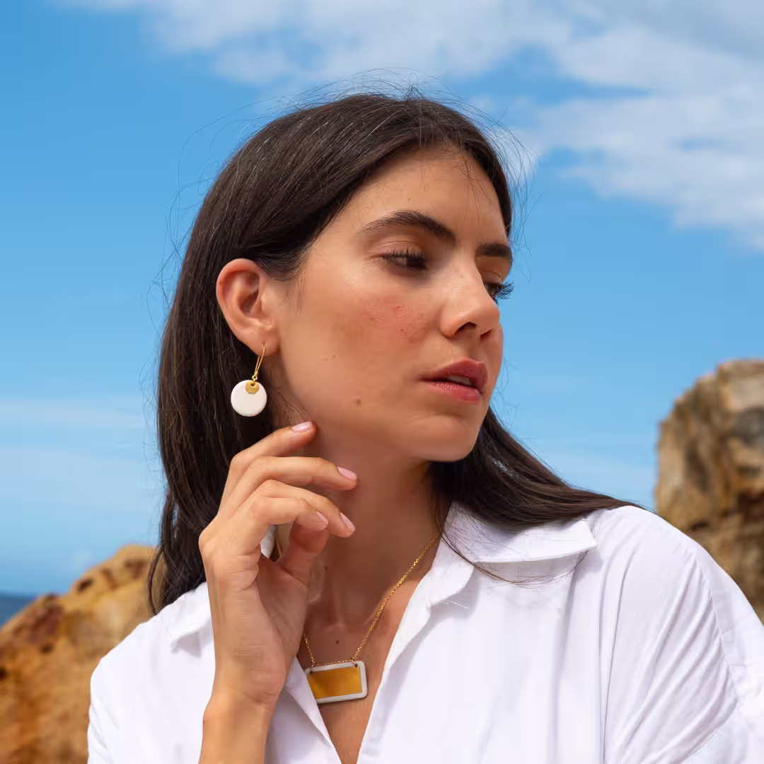 parure de bijoux en porcelaine blanche et or - made in france - des bijoux Photyne