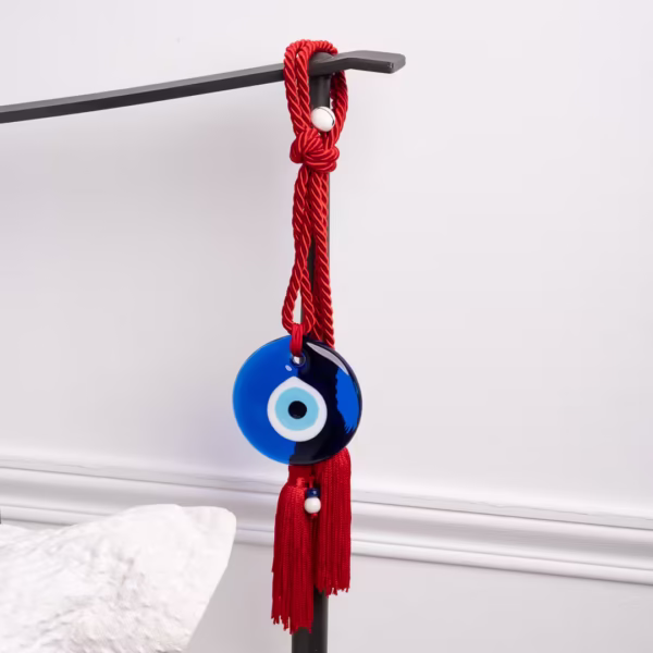 Porte bonheur artisanal fait main, œil grec bleu en verre, éloigne le mauvais œil et attire la chance, savoir faire artisanal Photyne.