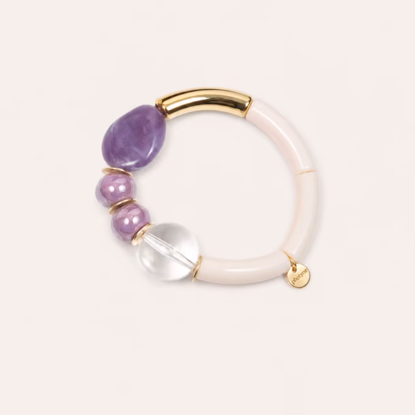 Bracelet chic composé de grandes perles violettes et transparentes- modèle Nefeli - un bijou Photyne