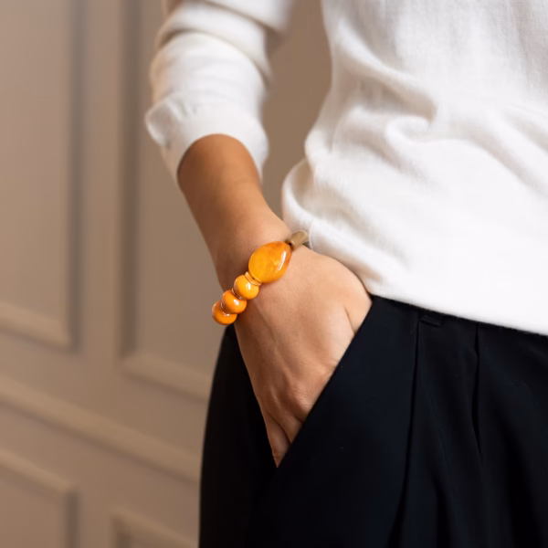 Bracelet Koré orange et marron avec perles en céramique grecque